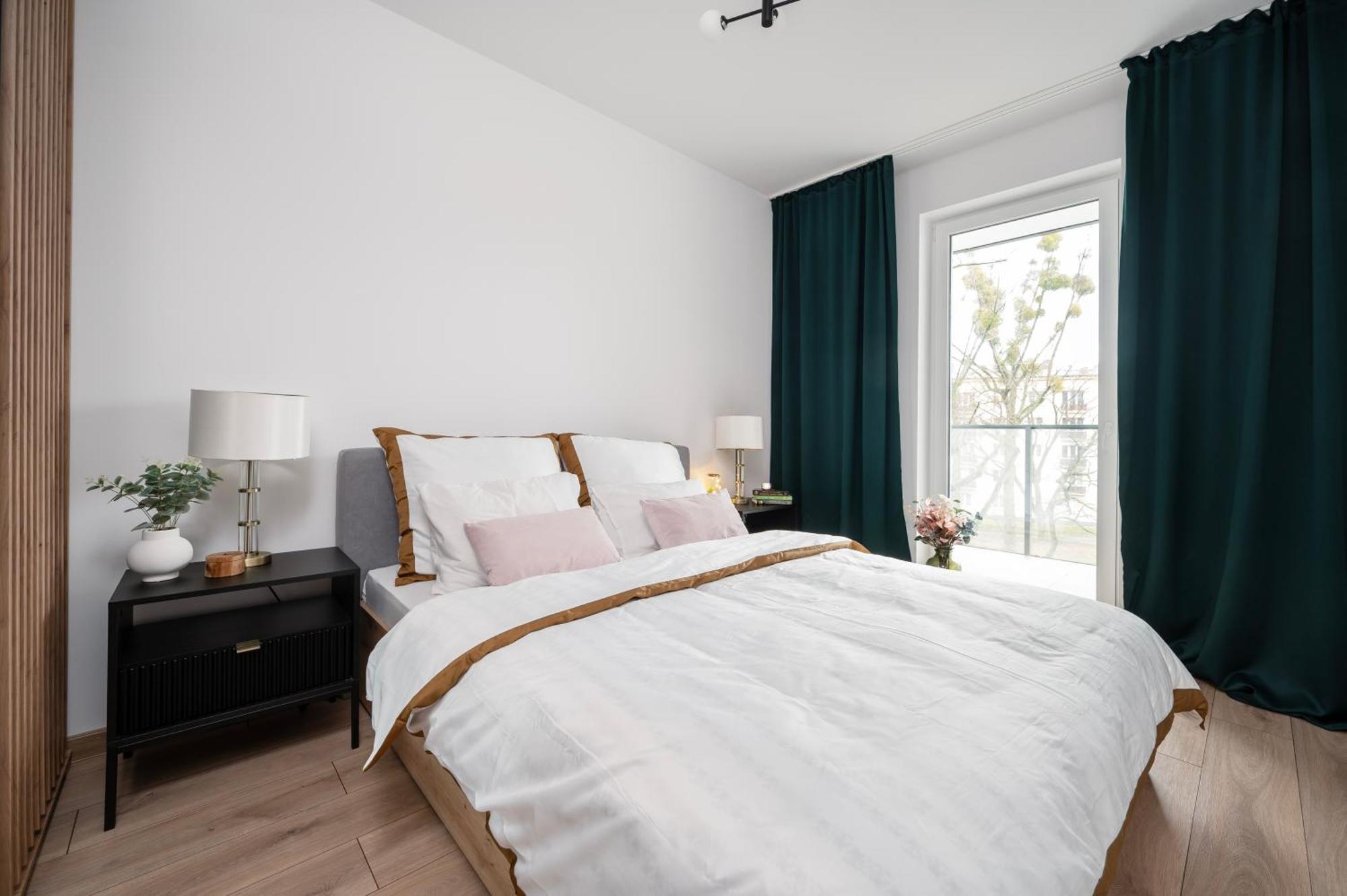 Manufaktura Residence - Apartamenty Prestiz Z Garazem Podziemnym I Dwoma Lazienkami Lodź Bagian luar foto