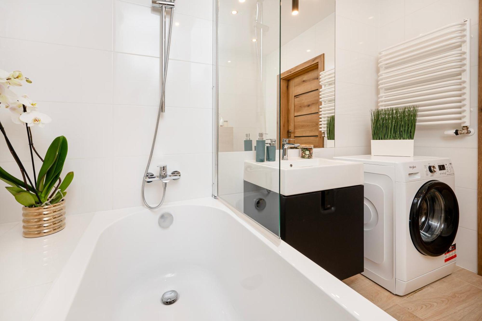 Manufaktura Residence - Apartamenty Prestiz Z Garazem Podziemnym I Dwoma Lazienkami Lodź Bagian luar foto