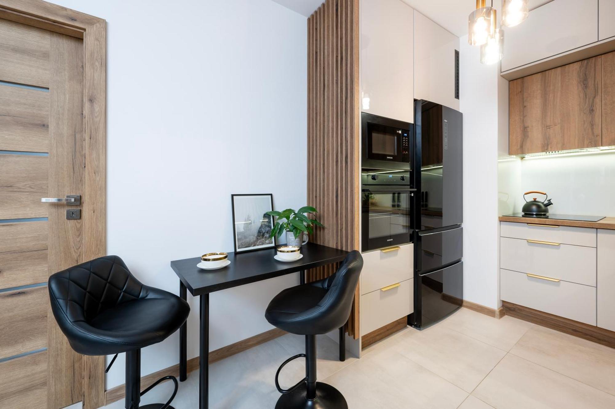 Manufaktura Residence - Apartamenty Prestiz Z Garazem Podziemnym I Dwoma Lazienkami Lodź Bagian luar foto