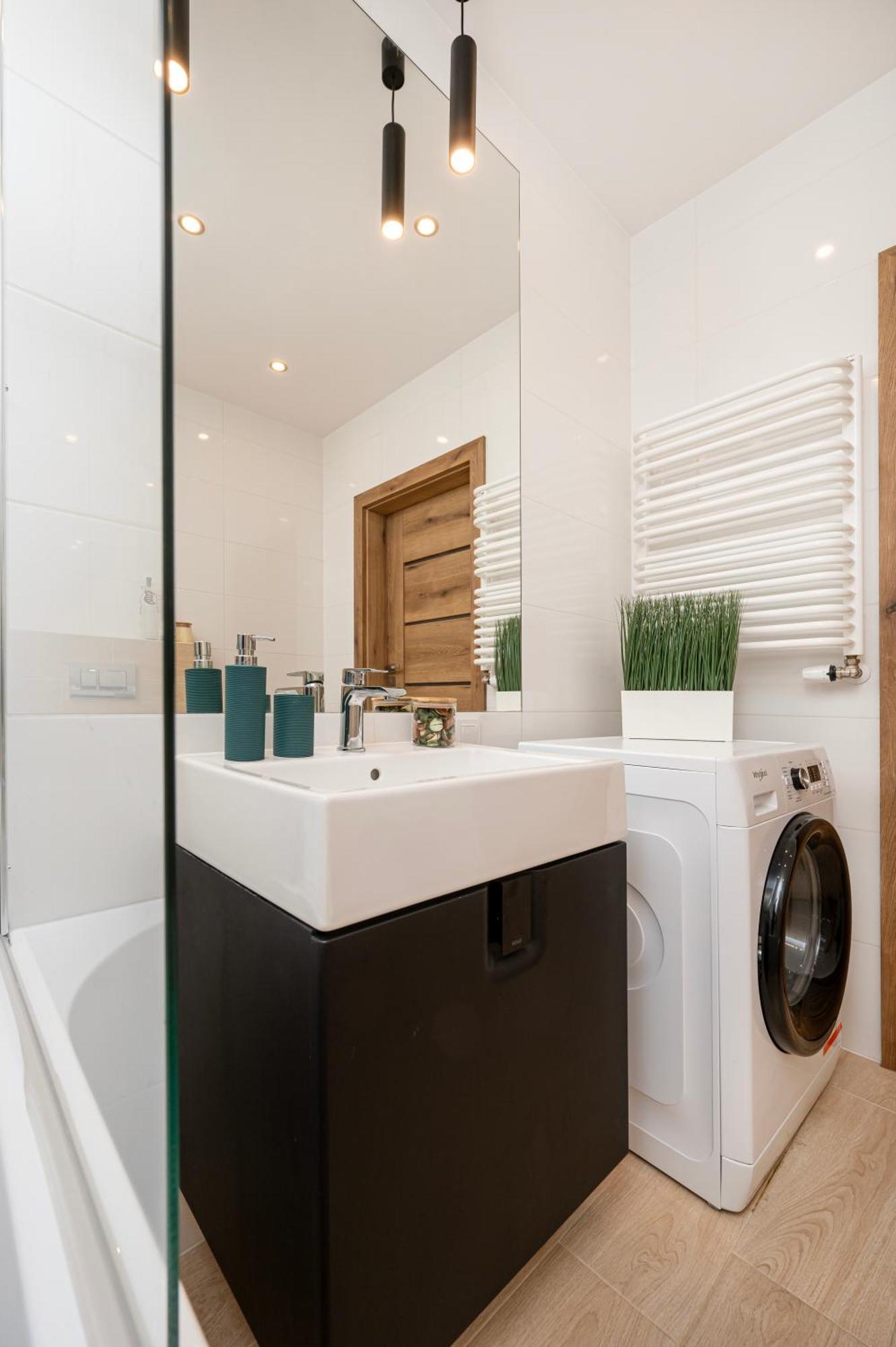 Manufaktura Residence - Apartamenty Prestiz Z Garazem Podziemnym I Dwoma Lazienkami Lodź Bagian luar foto